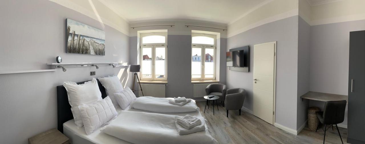 Hotel & Restaurant Christian IV Glückstadt エクステリア 写真