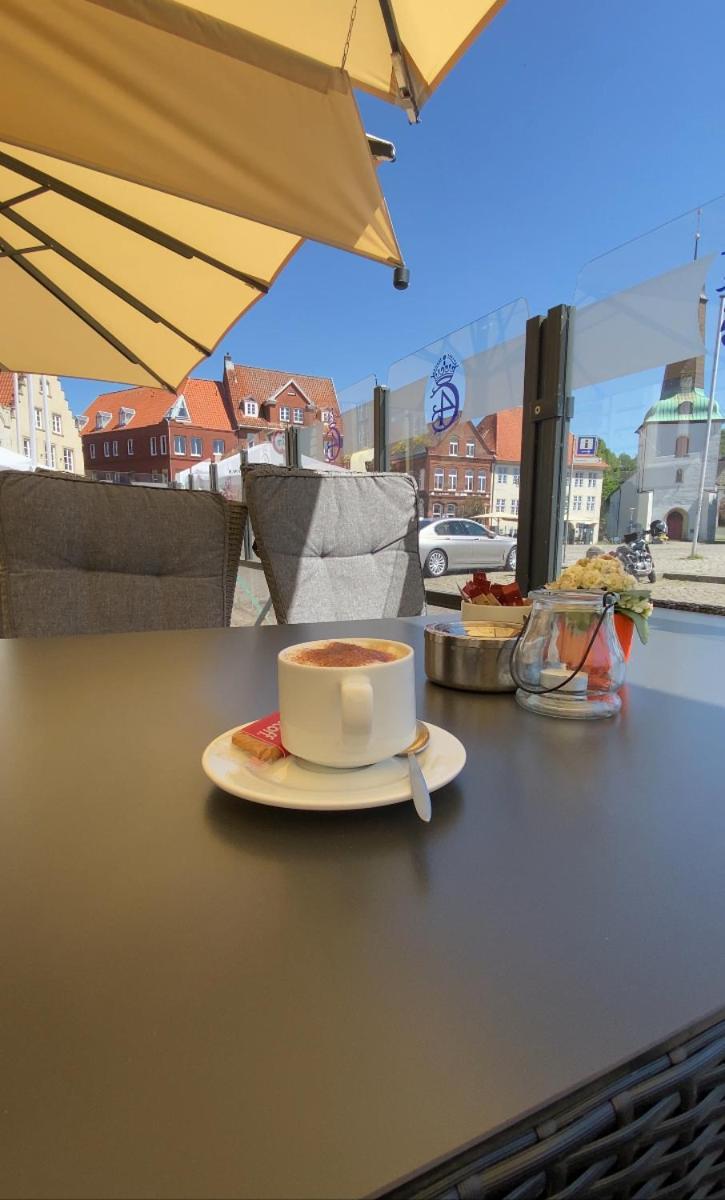 Hotel & Restaurant Christian IV Glückstadt エクステリア 写真